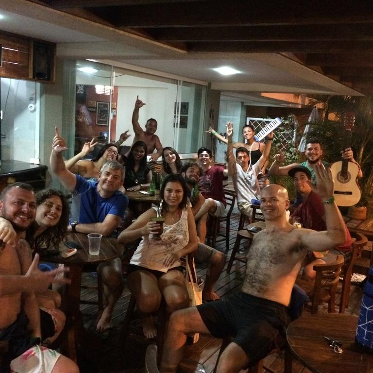 Hostel Toca Da Moreia Бомбиньяс Экстерьер фото