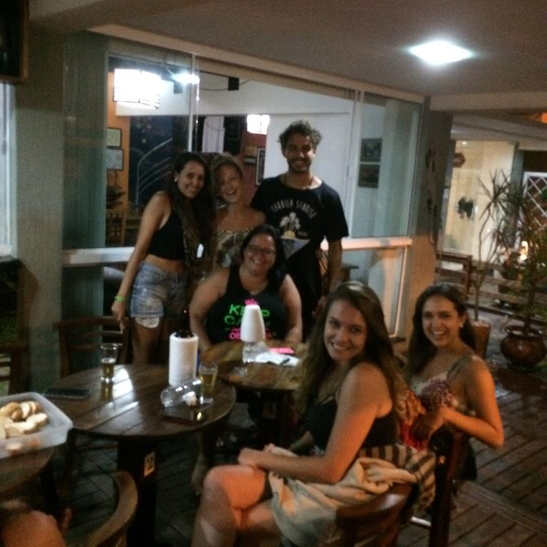 Hostel Toca Da Moreia Бомбиньяс Экстерьер фото